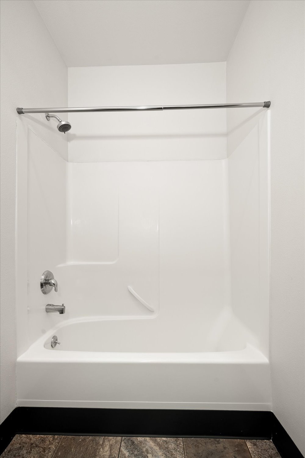 Shower/Bathtub